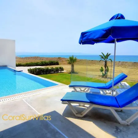 Blue - Front Spectacular Sleeps 10