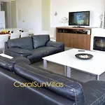 Blue - Front Spectacular Sleeps 10 Villa *