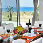 Blue - Front Spectacular Sleeps 10 * Argaka