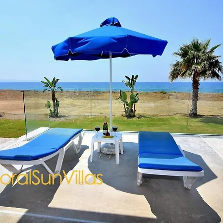 Blue - Front Spectacular Sleeps 10