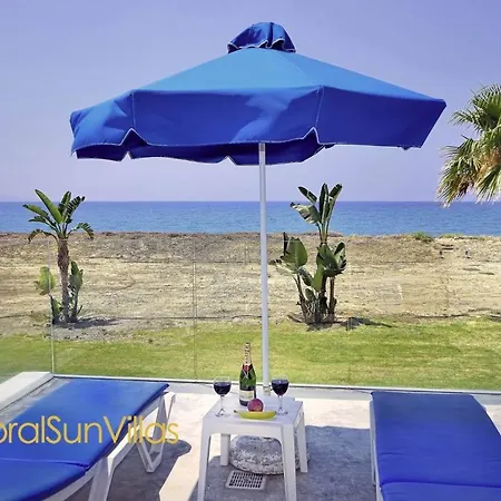 Blue - Front Spectacular Sleeps 10 *