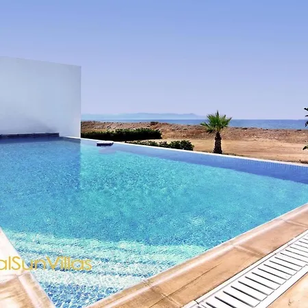 Villa Blue - Front Spectacular Sleeps 10