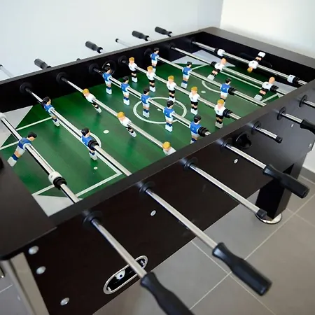 Blue - Front Spectacular Sleeps 10 Argaka