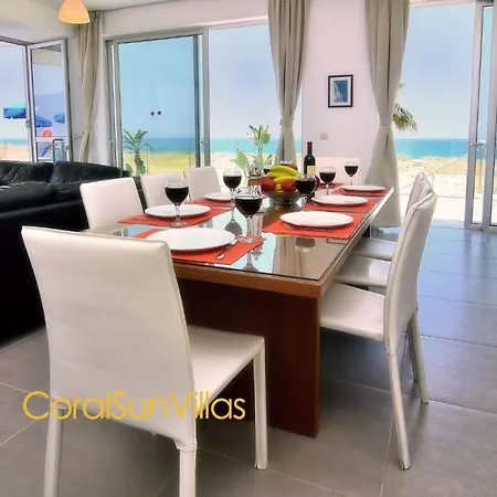 Blue - Front Spectacular Sleeps 10 * Argaka