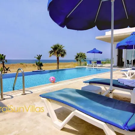 Villa Blue - Front Spectacular Sleeps 10 *