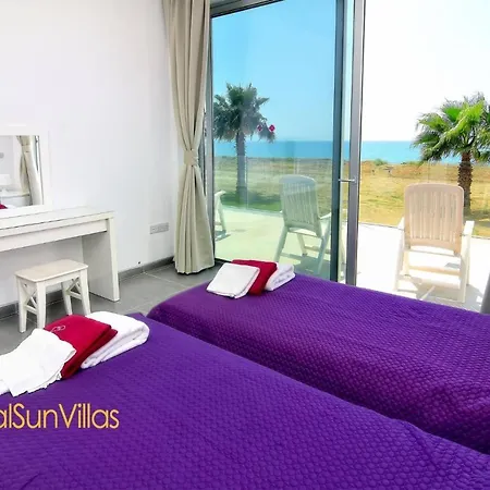 Blue - Front Spectacular Sleeps 10