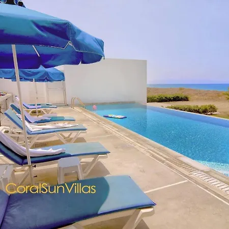 Blue - Front Spectacular Sleeps 10 *