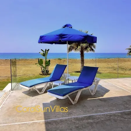 Villa Blue - Front Spectacular Sleeps 10 Argaka