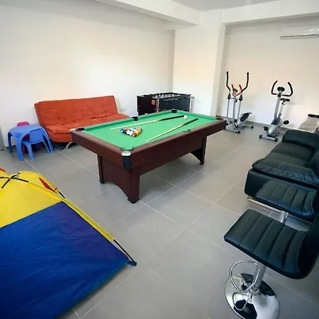 Blue - Front Spectacular Sleeps 10 Villa Argaka