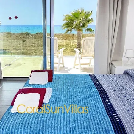 Villa Blue - Front Spectacular Sleeps 10