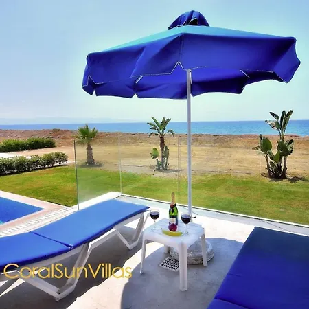 Villa Blue - Front Spectacular Sleeps 10 Argaka