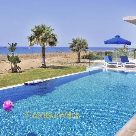 Villa Blue - Front Spectacular Sleeps 10 *