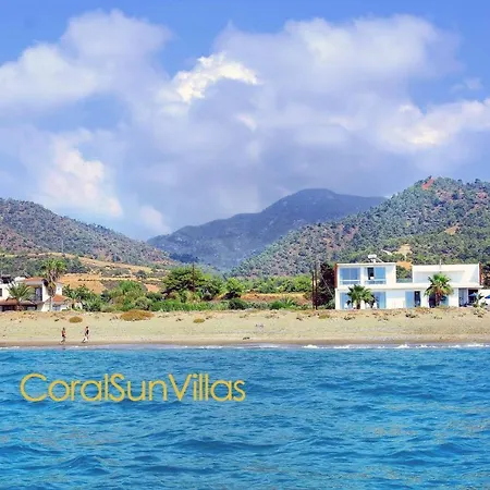 Blue - Front Spectacular Sleeps 10 * Argaka