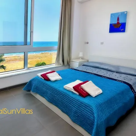 Blue - Front Spectacular Sleeps 10 Argaka
