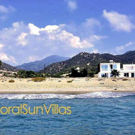 Villa Blue - Front Spectacular Sleeps 10 *