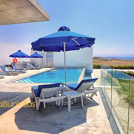 Villa Blue - Front Spectacular Sleeps 10