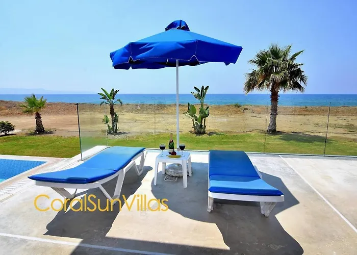 Blue - Front Spectacular Sleeps 10