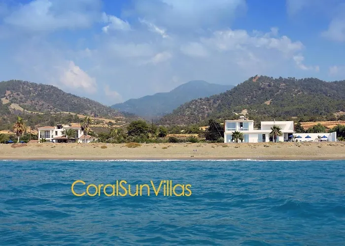 Blue - Front Spectacular Sleeps 10 *