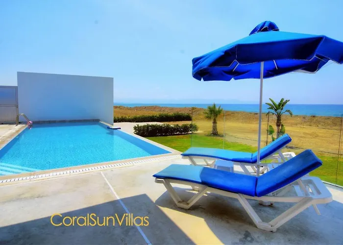 Villa Blue - Front Spectacular Sleeps 10 Argaka