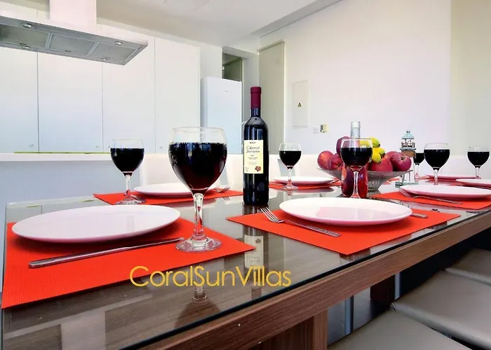 Blue - Front Spectacular Sleeps 10 Villa