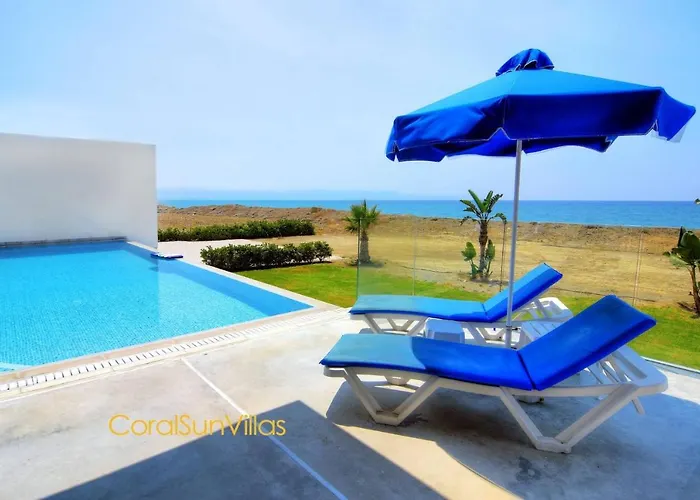 Blue - Front Spectacular Sleeps 10