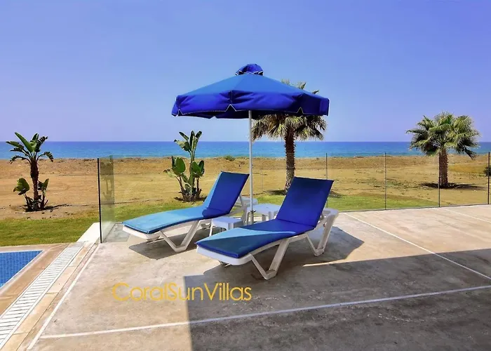 Villa Blue - Front Spectacular Sleeps 10 Argaka