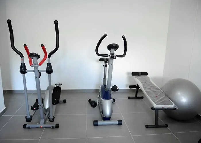 Blue - Front Spectacular Sleeps 10 *