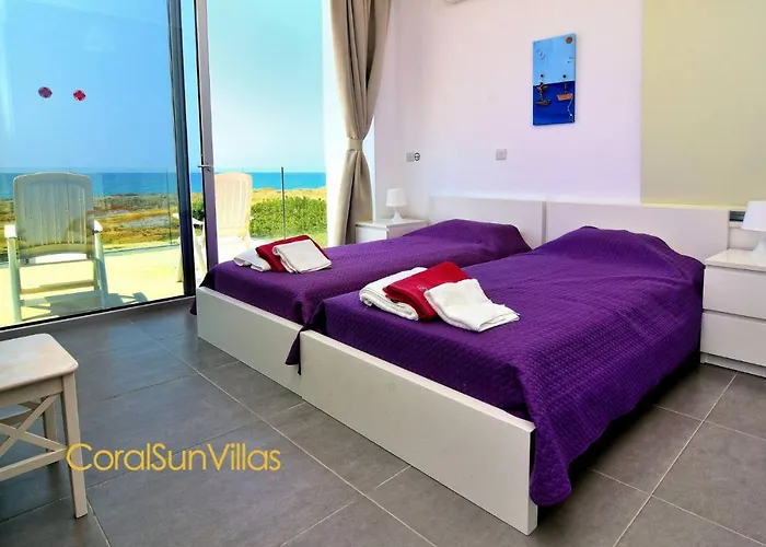 Blue - Front Spectacular Sleeps 10 *