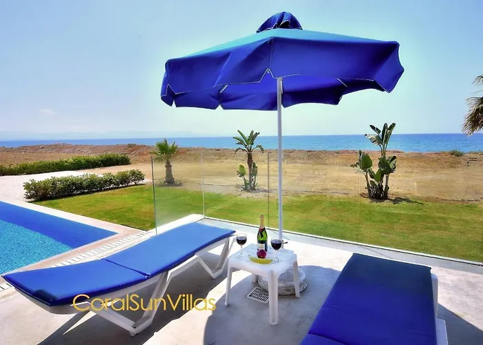 Villa Blue - Front Spectacular Sleeps 10 Argaka