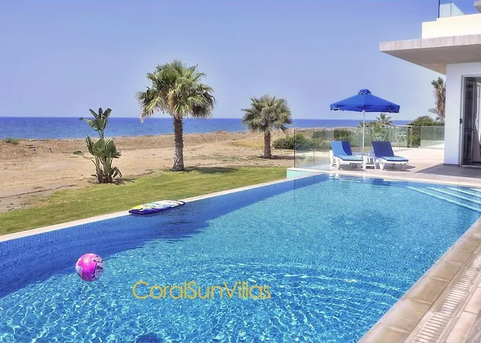 Villa Blue - Front Spectacular Sleeps 10 *