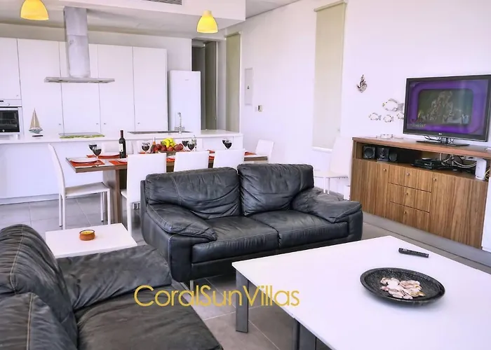 Blue - Front Spectacular Sleeps 10 Argaka