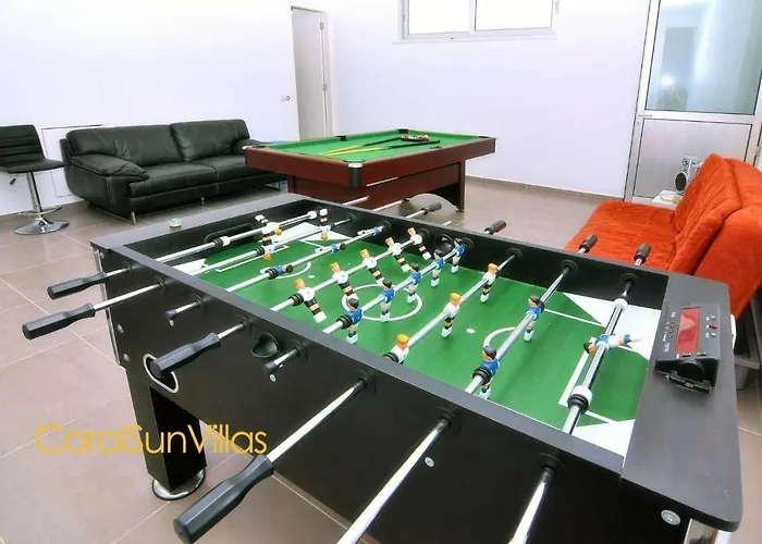 Villa Blue - Front Spectacular Sleeps 10 Argaka