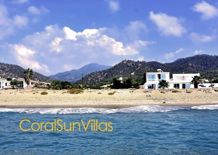 Villa Blue - Front Spectacular Sleeps 10 *