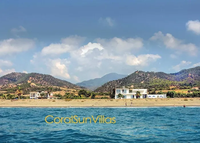 Villa Blue - Front Spectacular Sleeps 10