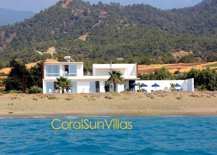 Blue - Front Spectacular Sleeps 10